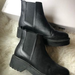 Steve Madden Boots